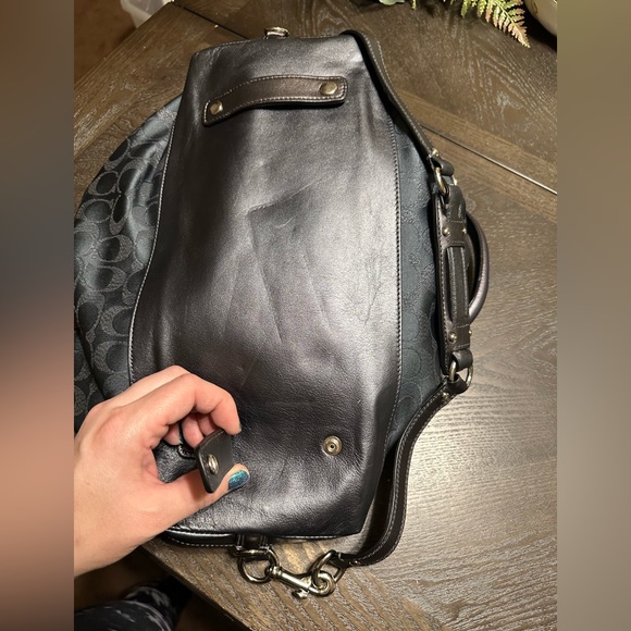 EUC COACH Ashley Mono Silver Threading Satchel - Picture 5 of 11